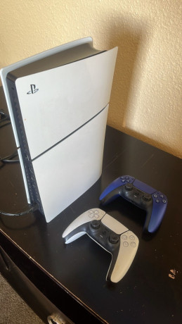 ps5-digital-edition-big-0